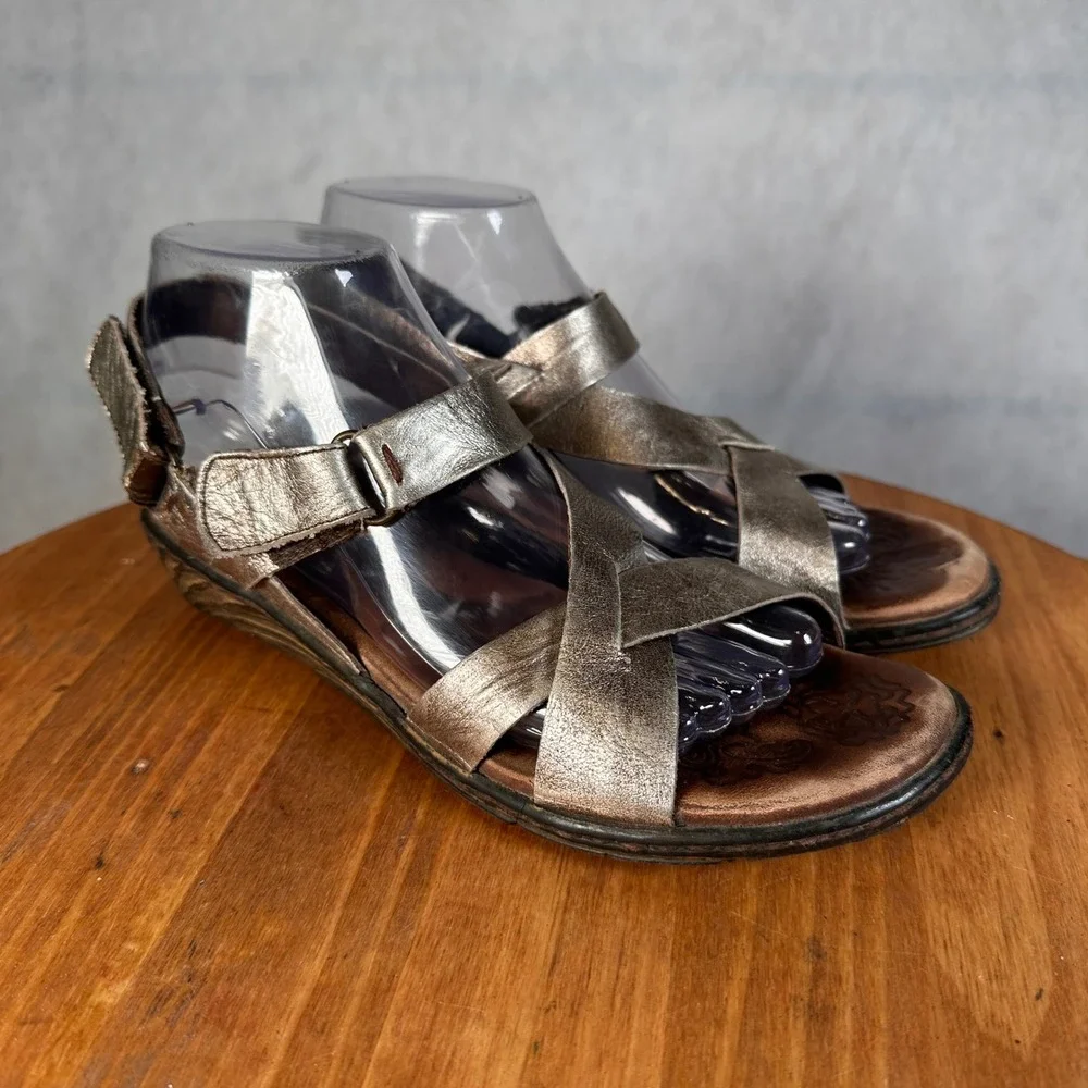 Born Wedge Sandals Womens 9 Pewter Metallic Leather Strappy Good SKU 802